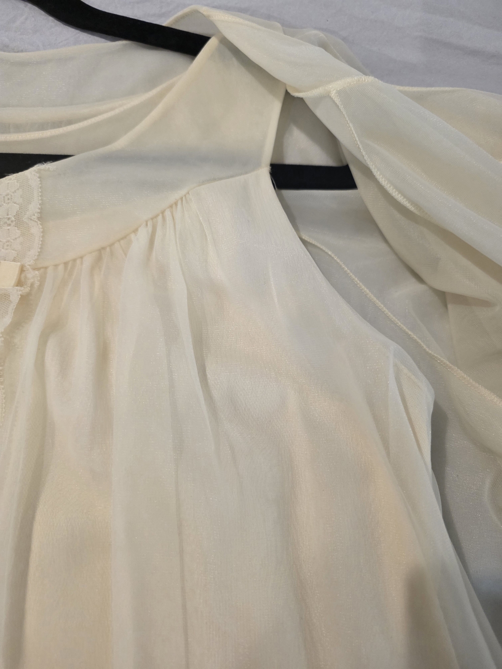 Vintage Peignoir Set By Shadowline Small Buttery Yellow. - Picture 8 of 10